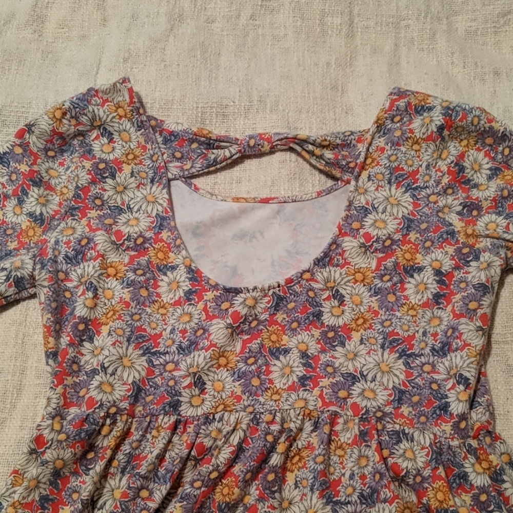 Flower Dress - Picture 3 of 3